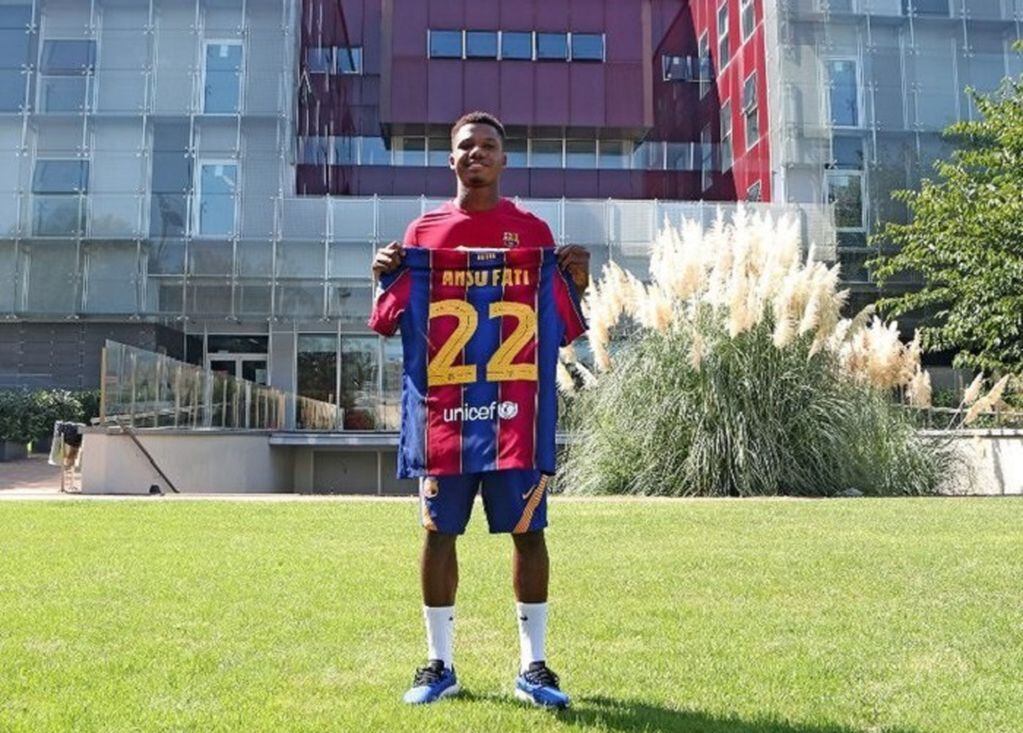 23/09/2020 El jugador del FC Barcelona Ansu Fati, con el dorsal '22' que lucirá en el primer equipo a partir de la temporada 2020/21

DEPORTES

FC BARCELONA

