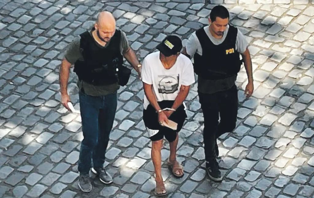 Transportaba droga en palos de golf: cae narco chileno buscado hace 18 años por la policía europea. Foto: LUN.
