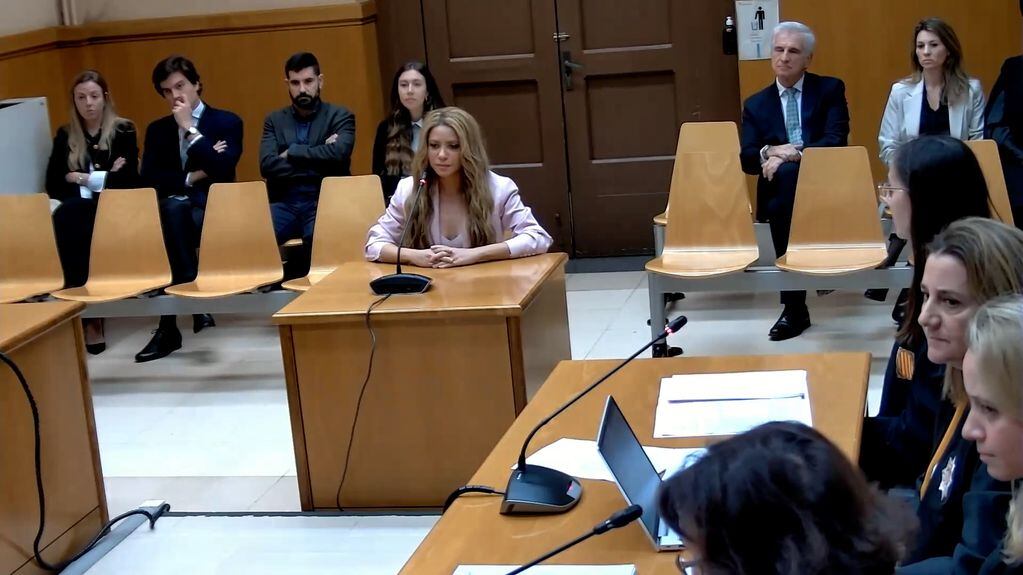 Shakira enfrenta a la justicia en Barcelona