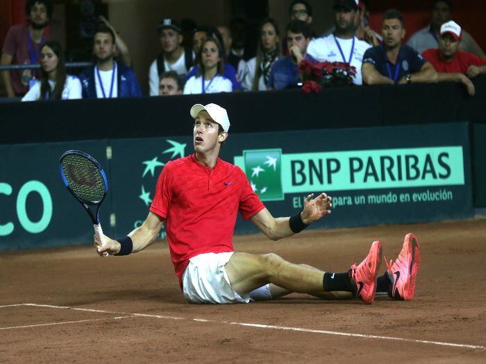 Nico Jarry no pudo ante Juan Pablo Varillas en la qualy de Roland Garros y se aferra a un golpe de suerte para entrar