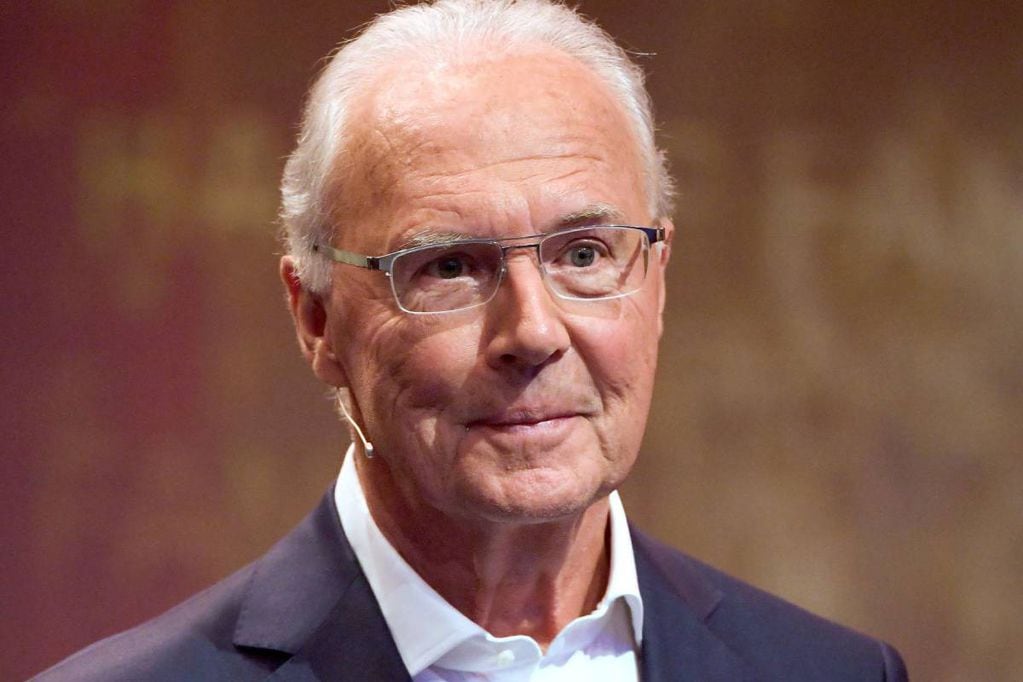 Franz Beckenbauer, leyenda del fútbol alemán, falleció a los 78 años.