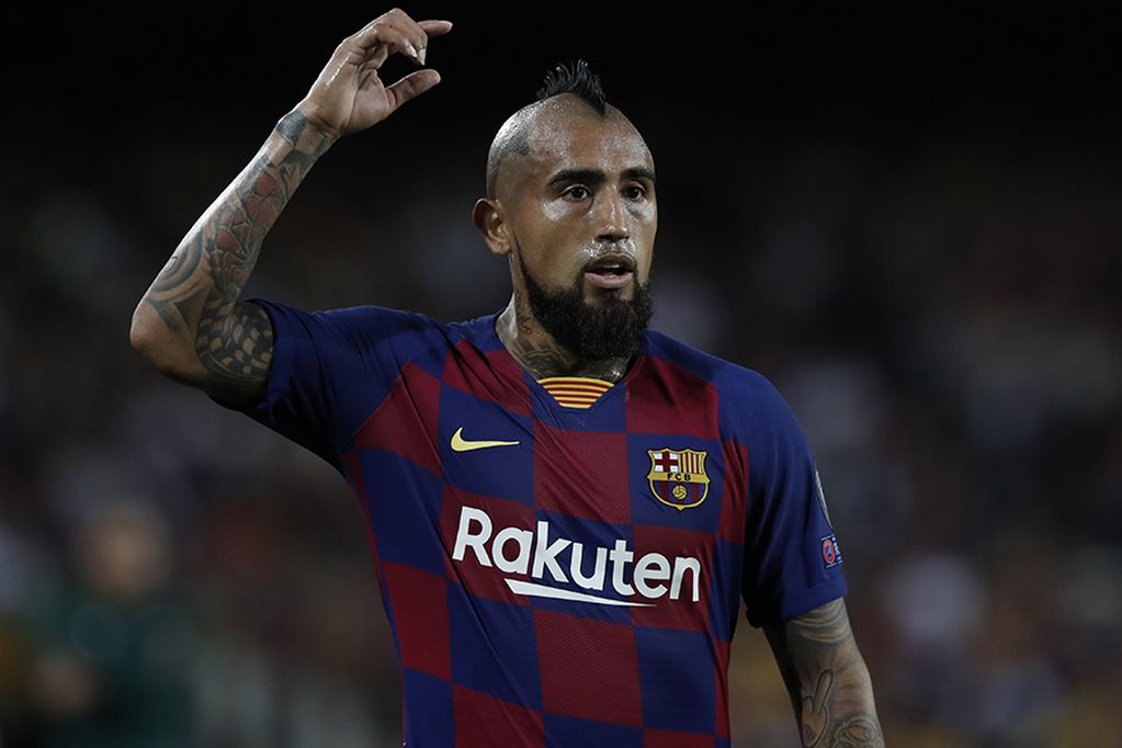Barcelona's Arturo Vidal during a group F Champions League soccer match between F.C. Barcelona and Inter Milan at the Camp Nou stadium in Barcelona, Spain, Wednesday, Oct. 2, 2019. (AP Photo/Joan Monfort)