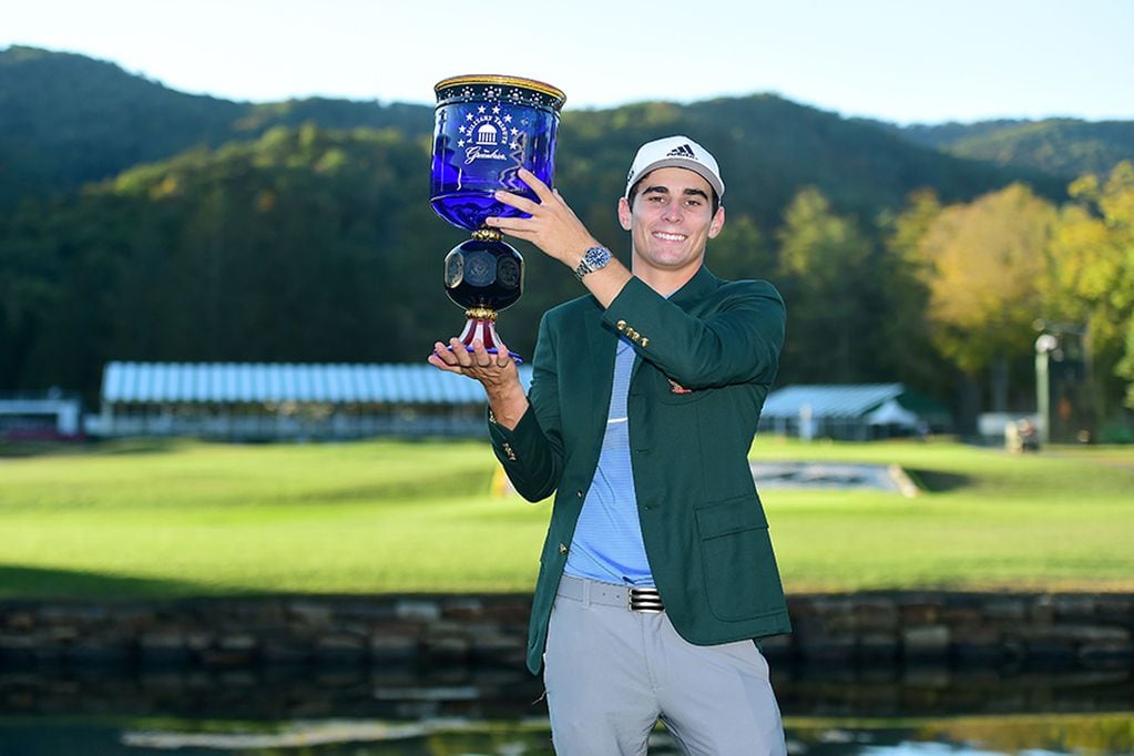 WHITE SULPHUR SPRINGS, WEST VIRGINIA - SEPTEMBER 15: Joaquin Niemann of Chile poses with the trophy after winning A Military Tribute At The Greenbrier held at the Old White TPC course on September 15, 2019 in White Sulphur Springs, West Virginia.   Jared C. Tilton/Getty Images/AFP

== FOR NEWSPAPERS, INTERNET, TELCOS & TELEVISION USE ONLY ==

