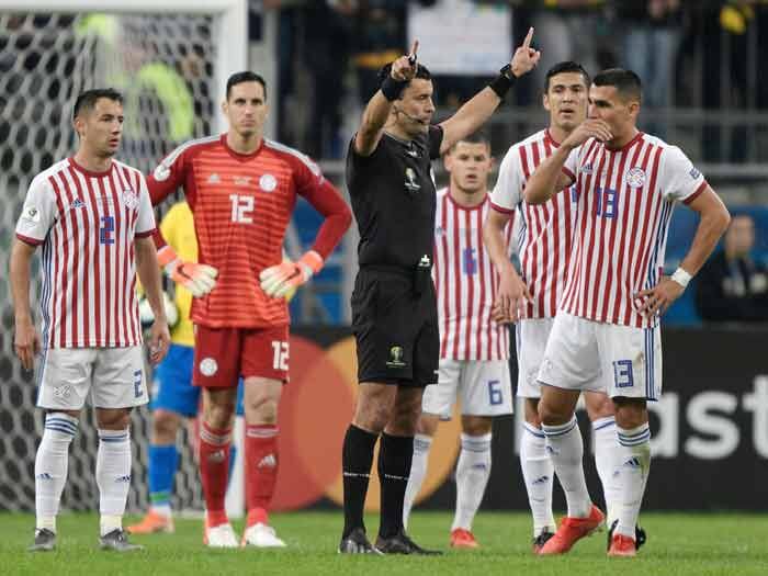Chilenos dirigirán la final de Copa América entre Brasil y Perú