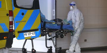 TALCA:Personal del hospital regional de Talca ingresan a un nuevo paciente sospechoso de portar Coronavirus