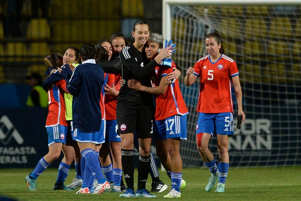 Christiane Endler en su último partido con la Selección Chilena de Fútbol Femenino. (Agencia UNO)