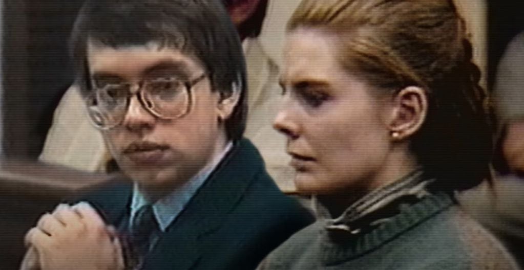 Jens y Elizabeth en el juicio.