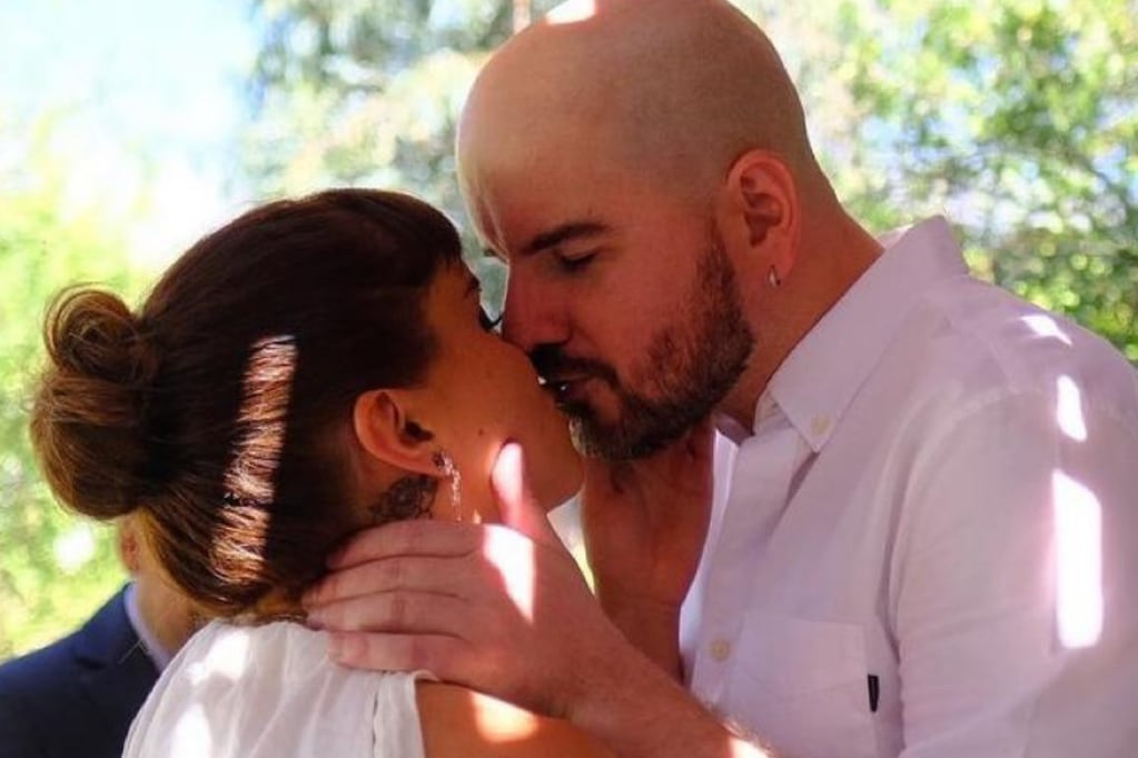 ¡Que viva el amor! Giorgio Jackson y Camila Gutiérrez firmaron acuerdo de unión civil