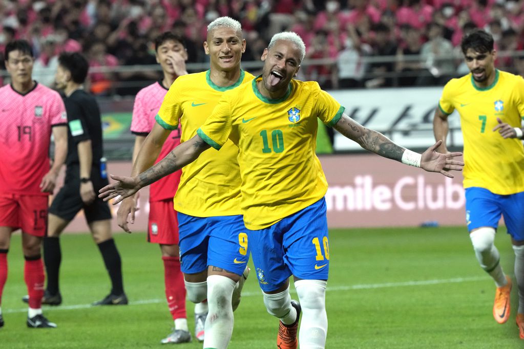 Neymar al frente de Brasil, uno de los grandes favoritos para el Mundial de Qatar 2022