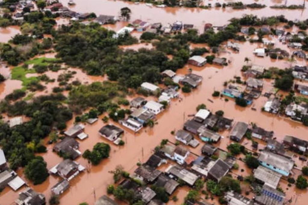 Se reportaron 11 muertos y 20 desaparecidos por ciclón al sur de Brasil