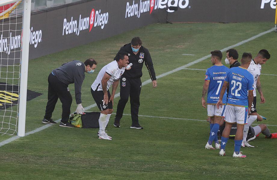 ¿La lesión que puede retirar a Esteban Paredes?