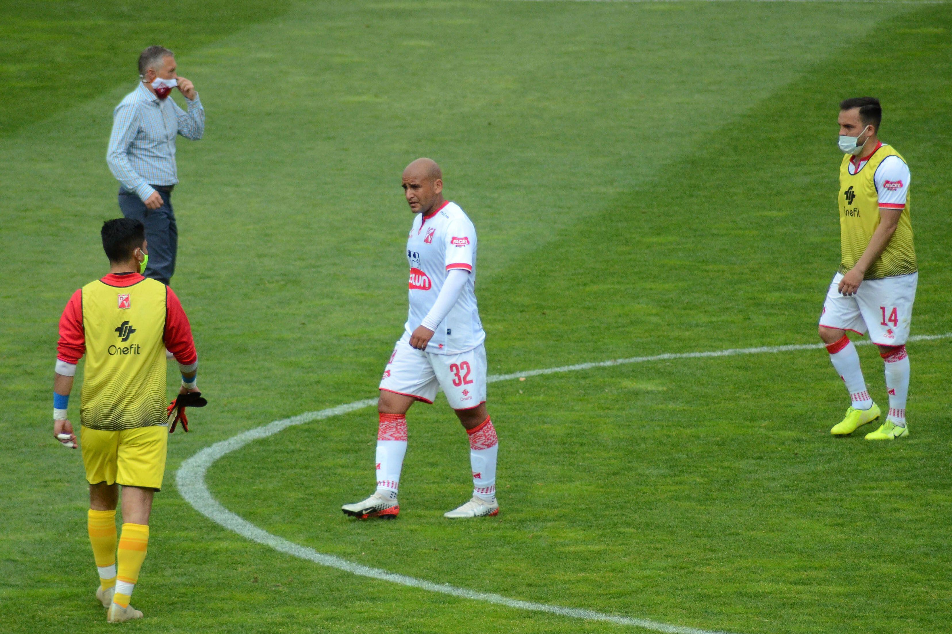 El covid-19 se metió en la Primera B y dejó la grande