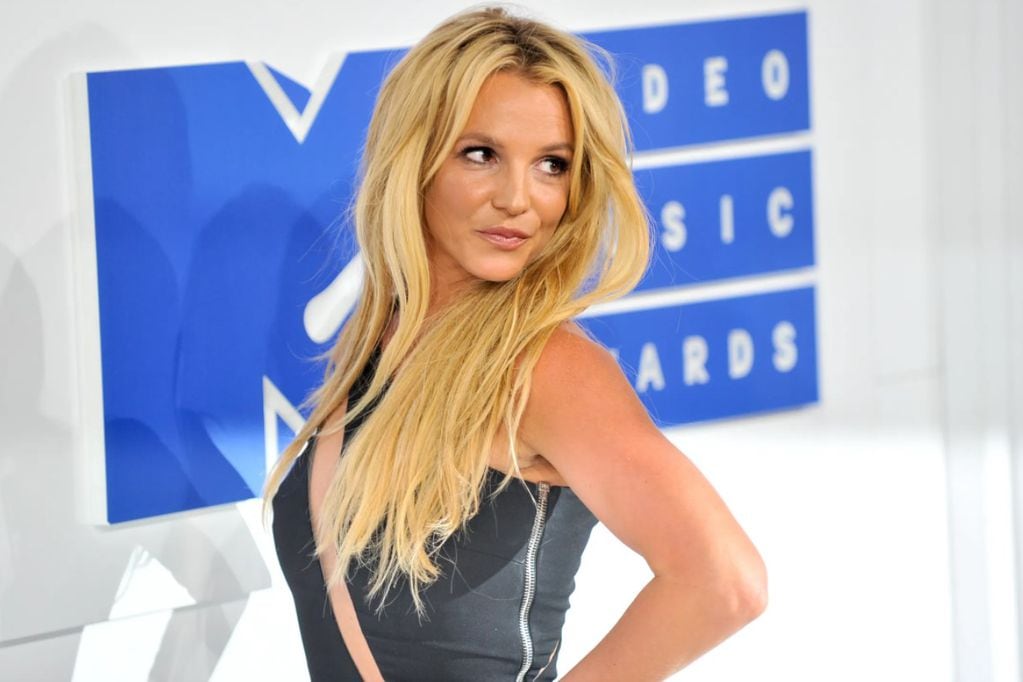 ¡Un duro golpe! Britney Spears se retira oficialmente de la música