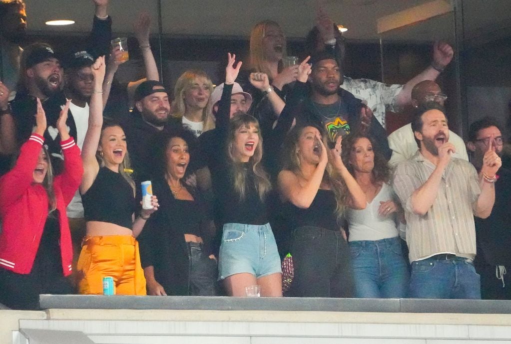 Taylor Swift en partido de Travis Kelce en el MetLife Stadium. Creditos: Robert Deutsch-USA TODAY Sports