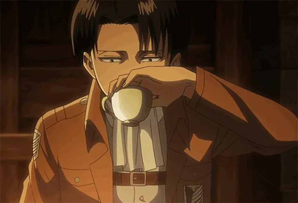 Levi tomando té en "Ataque a los Titanes".