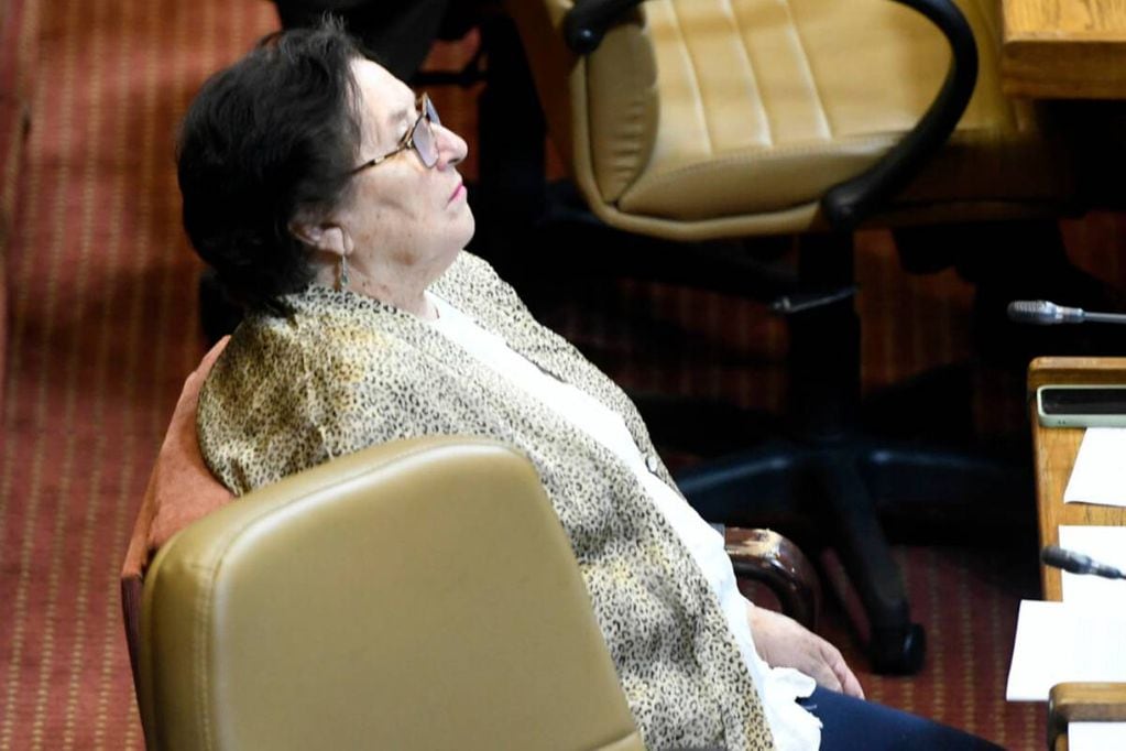 Doctora Cordero regresó a sus labores legislativas tras su desafuero y los comentarios no se hicieron esperar. Foto: AgenciaUno.