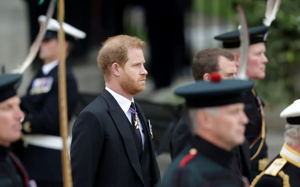 Harry en el funeral de Isabel II