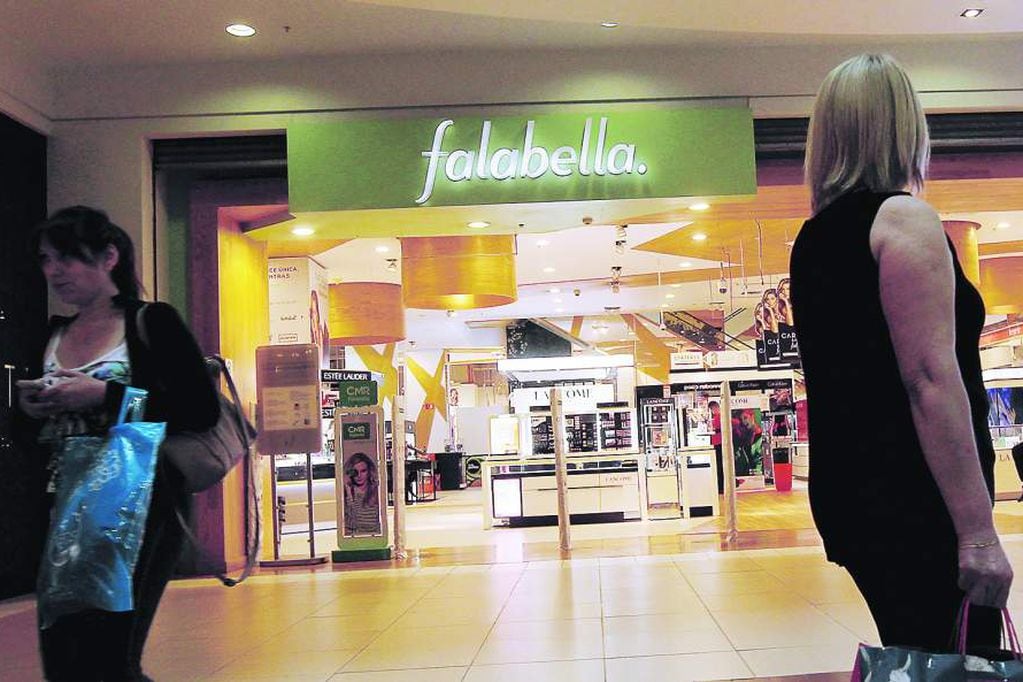 Falabella anunció el cierre de un local, pero abrirá y ampliará otros. (Imagen referencial)
