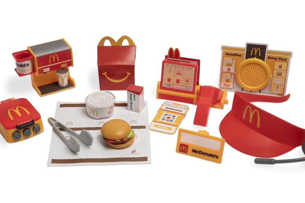“Jugando a McDonald’s” es la nueva colección de juguetes de la Cajita Feliz.