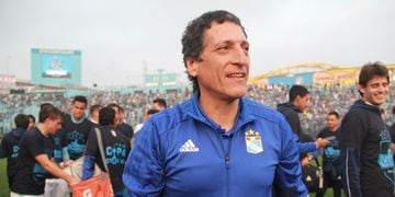 PERU: Mario Salas campeon con Sporting Cristal