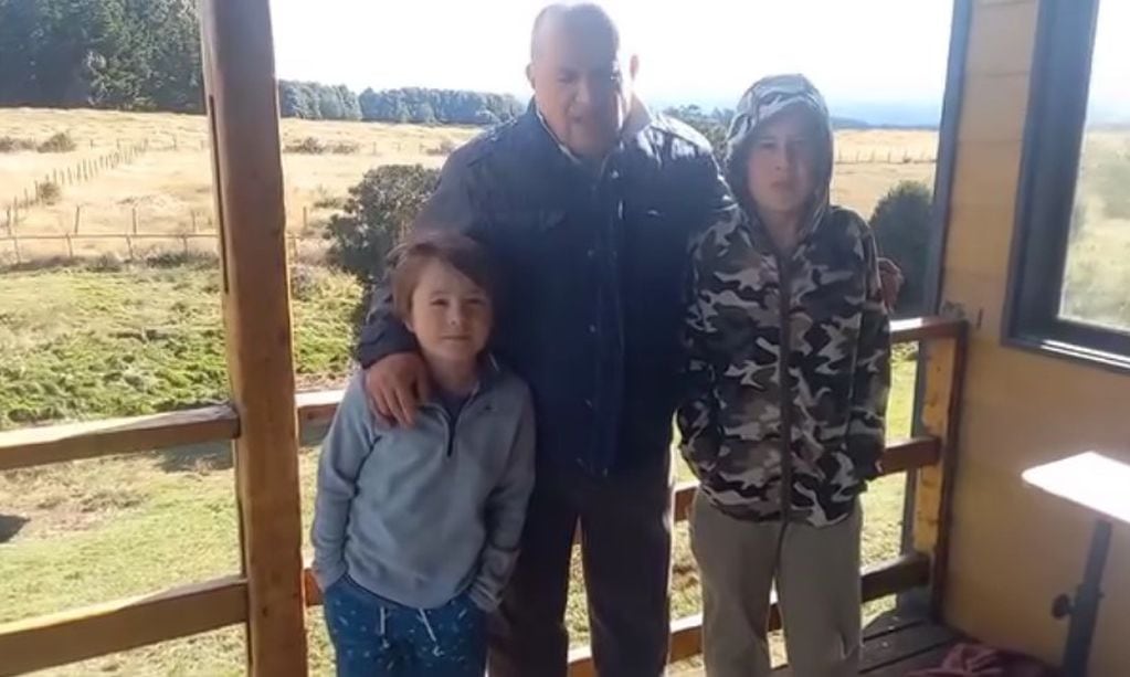 Pato Oñate grabó un estremecedor video junto a sus hijos, para informar la muerte de su esposa.