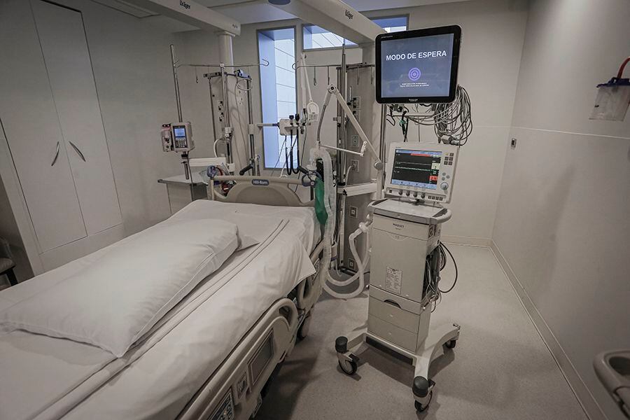 Así es la "guerra de ventiladores" que denunció Mañalich