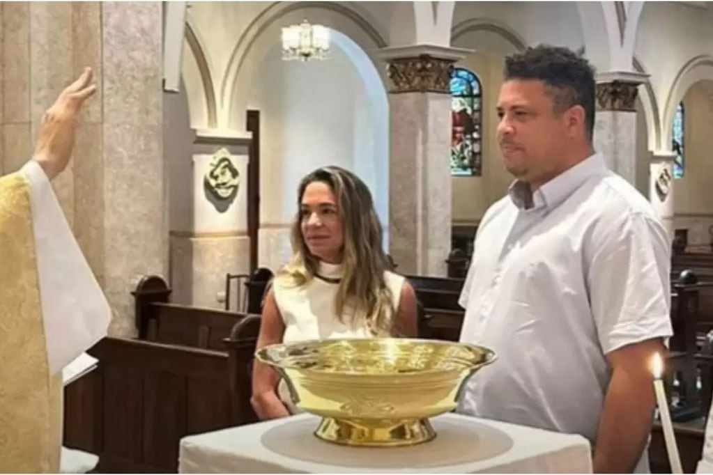 Ronaldo Nazario decidió bautizarse a sus 46 años.