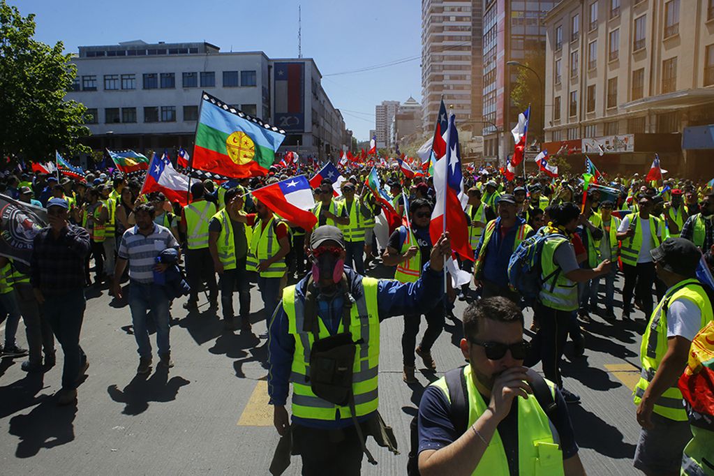 30 de Octubre del 2019/CONCEPCION

Trabajadores portuarios marchan por las calles de Concepcion, durante un nueva jornad de manifestación 

FOTO:SEBASTIAN BROGCA/AGENCIAUNO