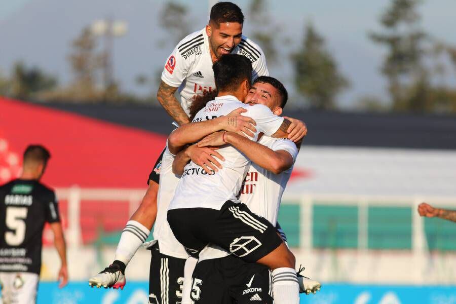 Colo Colo dio el primer golpe ante Palestino en guerra de goles