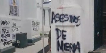 Reportan varios disturbios: se registró robo de mausoleo de Carabineros y ataque a tumba de Jaime Guzmán