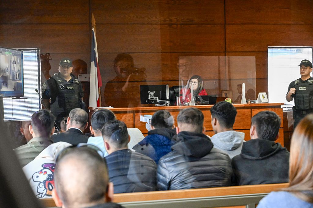 Formalizacion de nueve ex cadetes de Cobreloa por una presunta violación grupal ocurrida en 2021 en las inmediaciones de la Casa Naranja en Calama y que fue denunciada por una joven. (Pedro Tapia/Aton Chile)