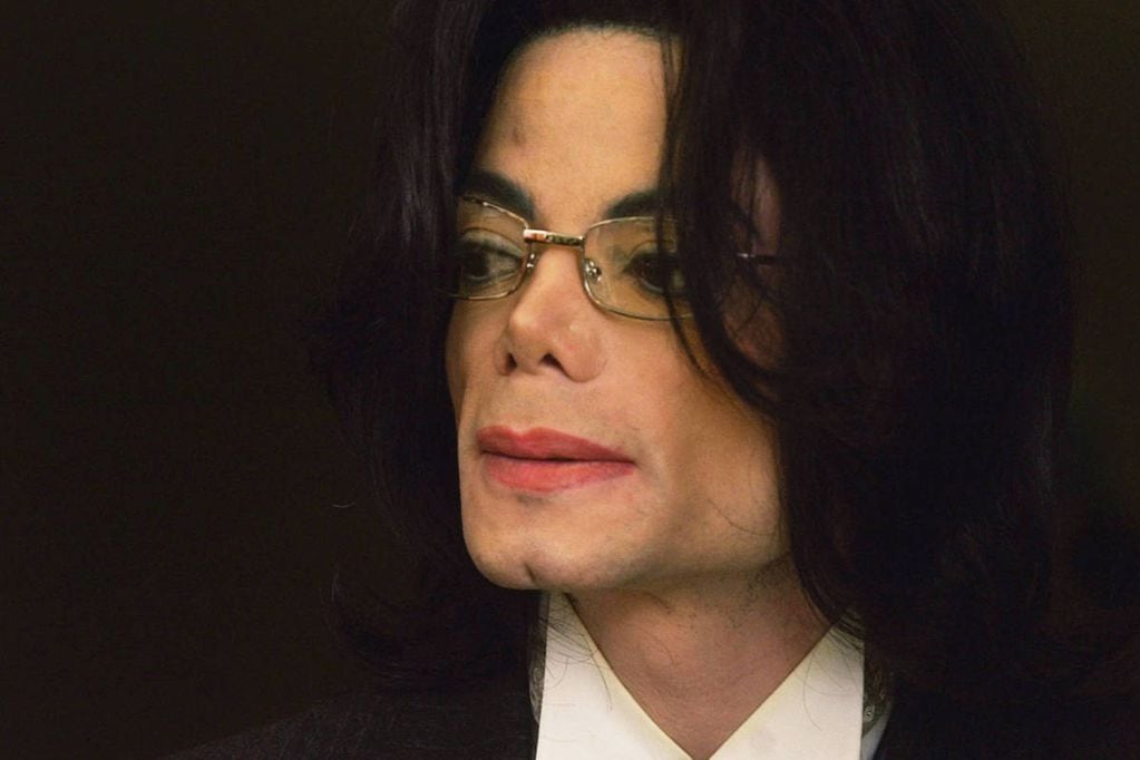 Esta es la icónica chaqueta de Michael Jackson que será subastada. Foto referencial.
