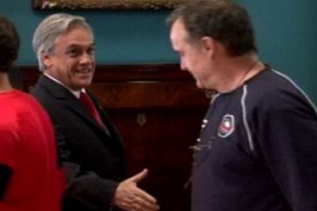 Cómo fue el incómodo encuentro entre Sebastián Piñera y Marcelo Bielsa en La Moneda