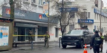 Asalto con supuesta bomba en banco de Concepción