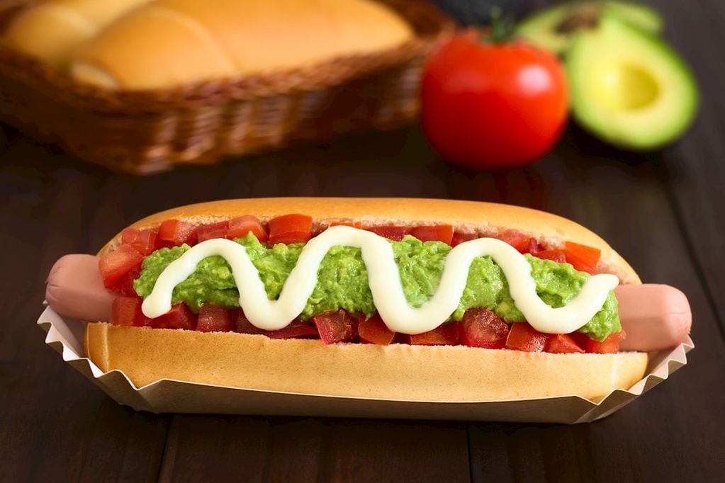 Completo chileno fue elegido entre los mejores hot dogs del mundo. Foto: Taste Atlas