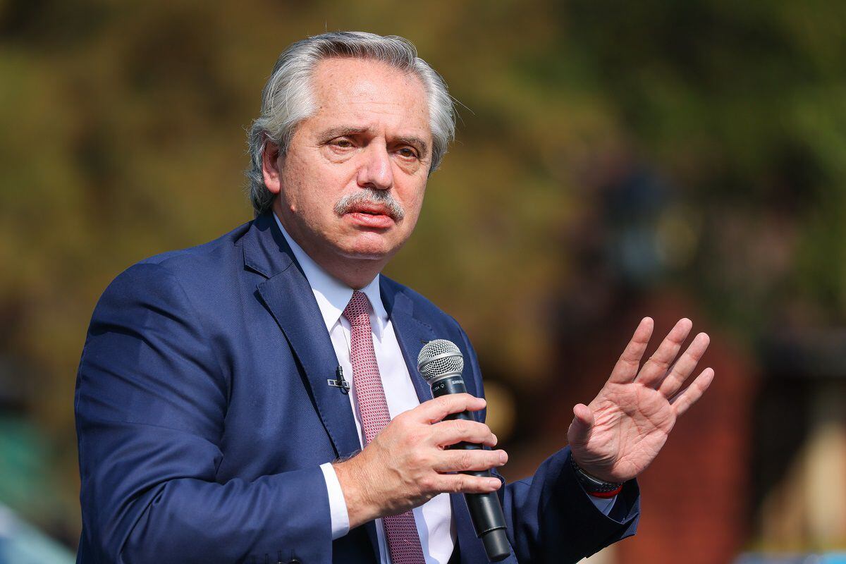 "Los mexicanos salieron de los indios, los brasileños salieron de la selva": Fernández pidió disculpas por polémicas declaraciones