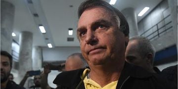 “Recibí una puñalada en la barriga”: Bolsonaro furia luego de ser inhabilitado para ser presidente hasta 2030
