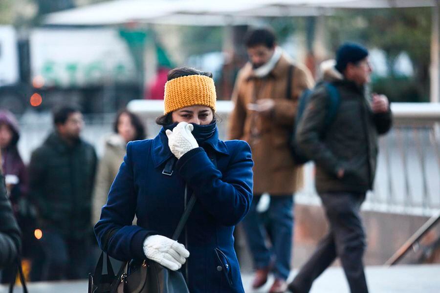 Abríguese como un choclo, se viene un frío y lluvioso invierno
