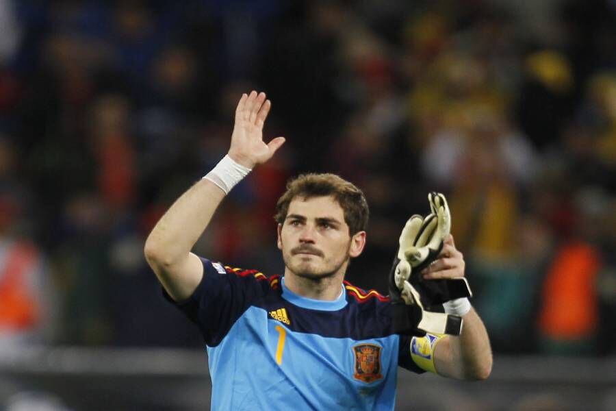 "Ha llegado el momento...": Iker Casillas colgó los guantes a los 39 años