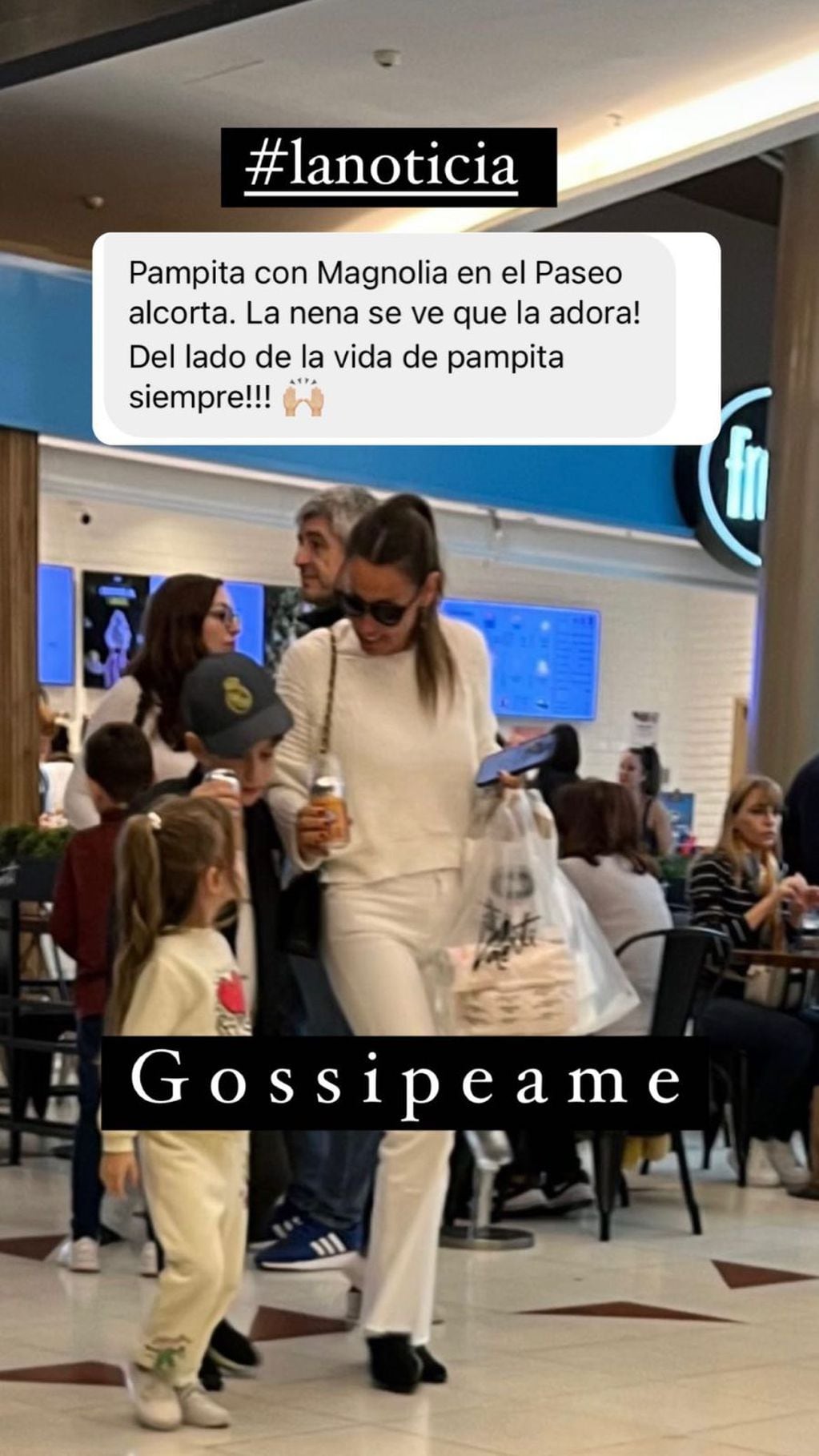 Pampita fue paparazzeada en el mall junto a Magnolia Vicuña