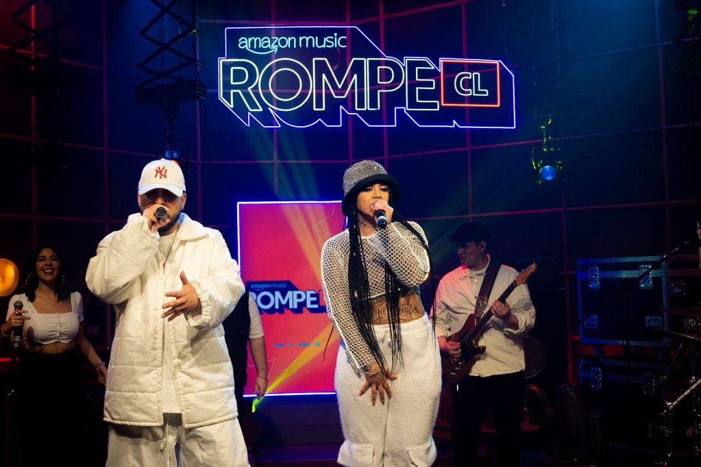 Flor de Rap acaba de terminar de grabar un show para Amazon Music, transmitido en vivo por Twitch en todo el continente.