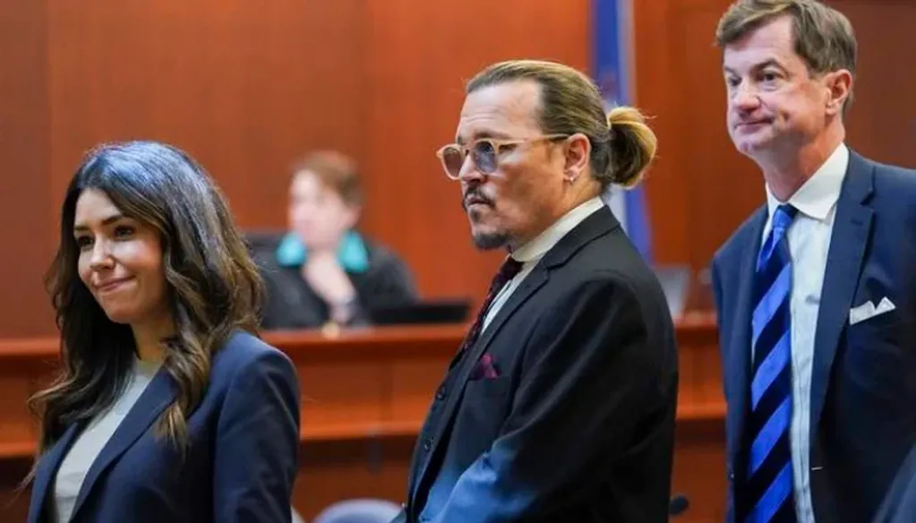 Johnny Depp y sus abogados, Camille Vasquez y Ben Chew