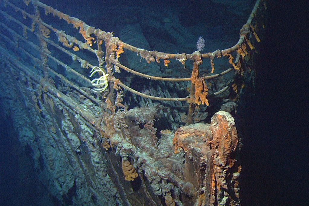 Desaparece submarino que llevaba a cinco turistas a explorar los restos del Titanic