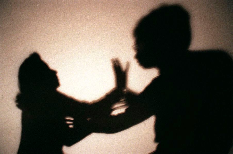 Violencia hacia la mujer