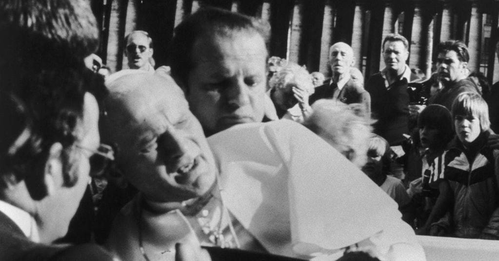 Pope John Paul II (1920 - 2005) in agony after being shot by would-be assassin Mehmet Ali Agca in St Peter's Square, 13th May 1981. (Photo by Tommy W. Andersen/Keystone/Getty Images)