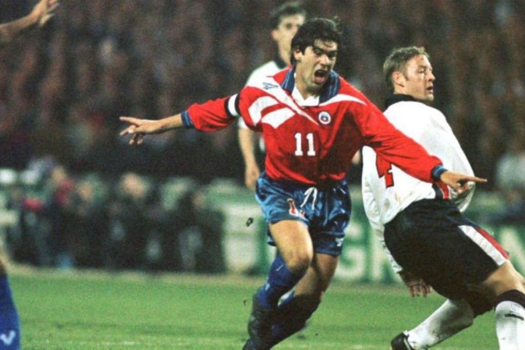 Marcelo Salas anotó los dos goles en el triunfo de Chile sobre Inglaterra, el 11 de febrero de 1998.