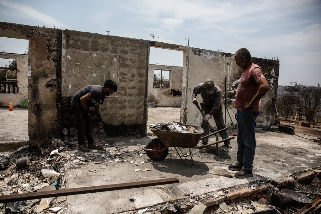 “Decir un par de años es poco realista”: cuánto podría demorar la reconstrucción de las viviendas afectadas por los incendios. Foto: Diego Martin