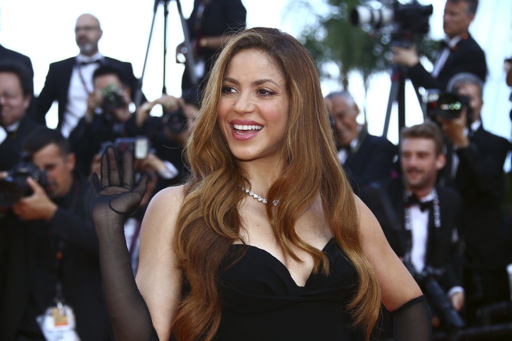 Shakira poses for photographers upon arrival at the premiere of the film 'Elvis' at the 75th international film festival, Cannes, southern France, Wednesday, May 25, 2022. (Photo by Joel C Ryan/Invision/AP)