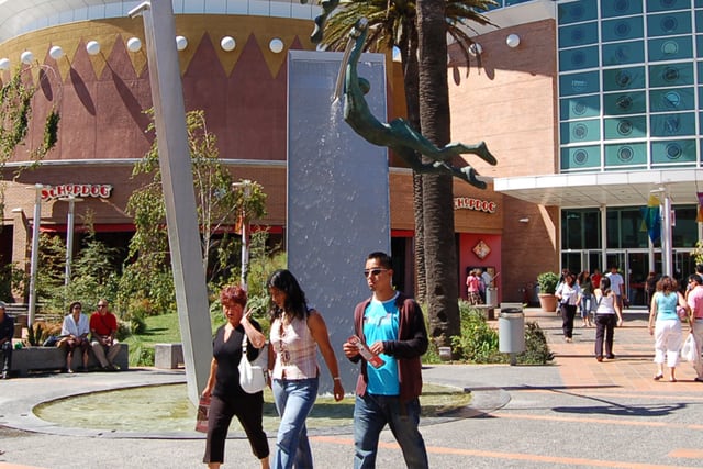 Esta situación ocurrió en Mall Plaza El Trébol de Talcahuano, en la región del Biobío.