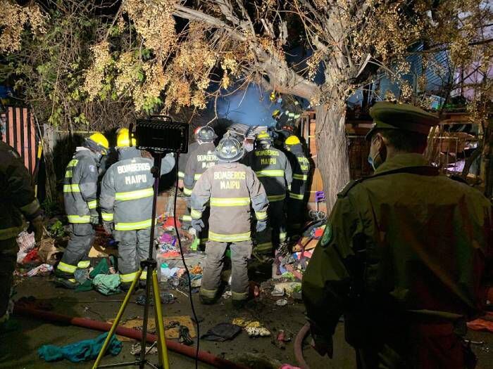 Pareja de adultos mayores falleció tras incendio en Cerrillos: tenían "mal de Diógenes"